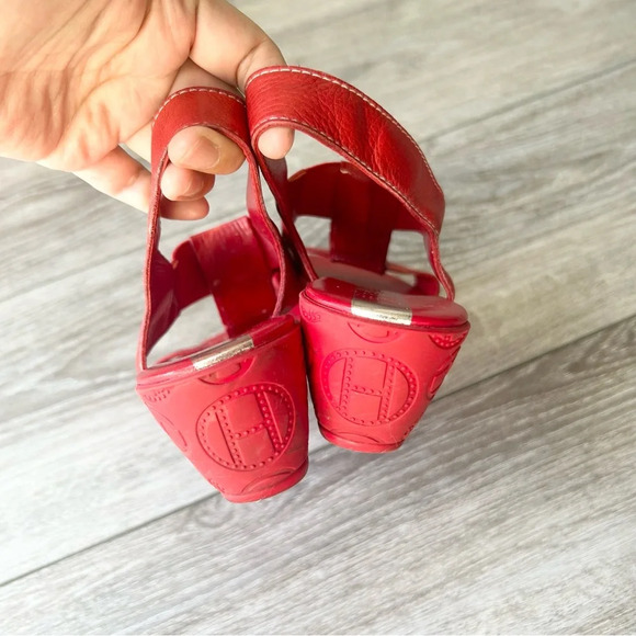 Elegant Red Leather Sandals - Picture 8 of 15